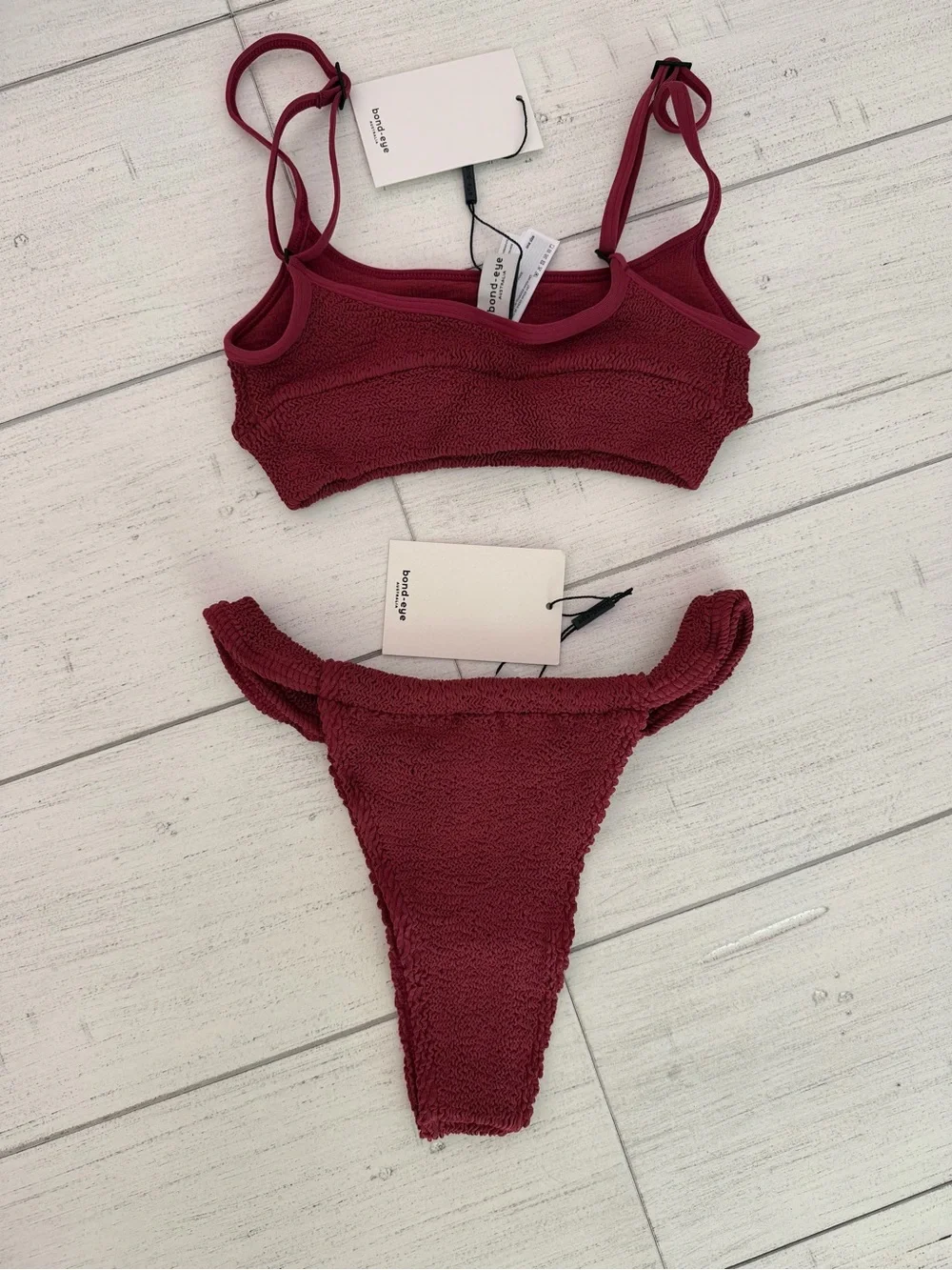 bond-eye two piece